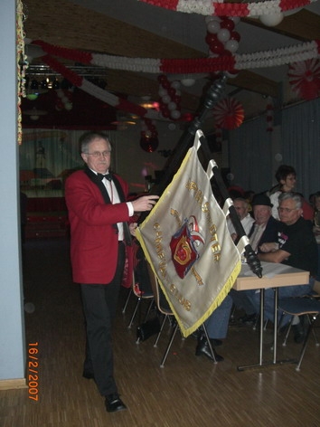 001 Fahnentraeger.jpg