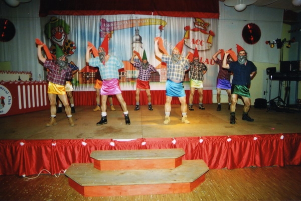 037 Maeba - Hey Zwerge.jpg